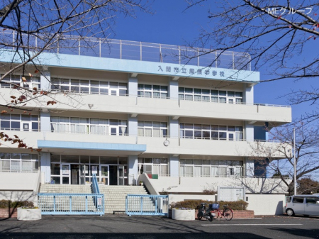 周辺環境　中学校 720m 入間市立黒須中学校