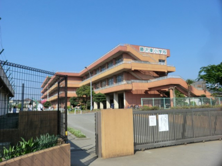 周辺環境　小学校 350m 藤沢東小学校