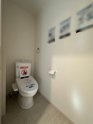 トイレ　2カ所にトイレがあるので来客時などにも便利です