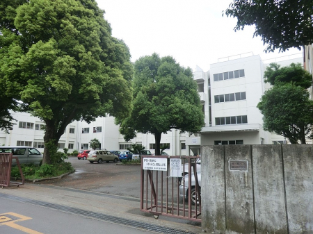周辺環境　中学校 1500m 鶴ヶ島市立富士見中学校