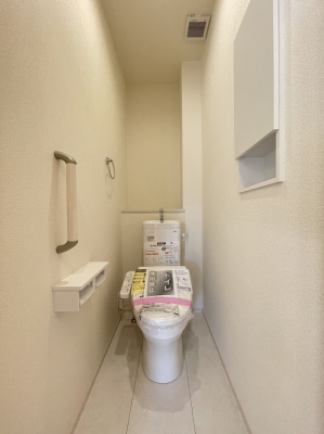 トイレ　清潔感のある落ち着ける空間